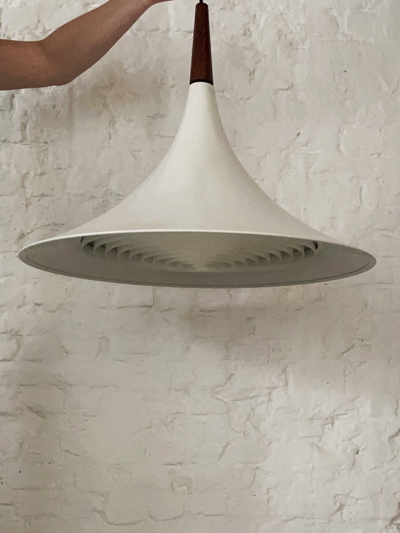 Image 1 of Lampada a sospensione vintage a forma di tromba degli anni '60