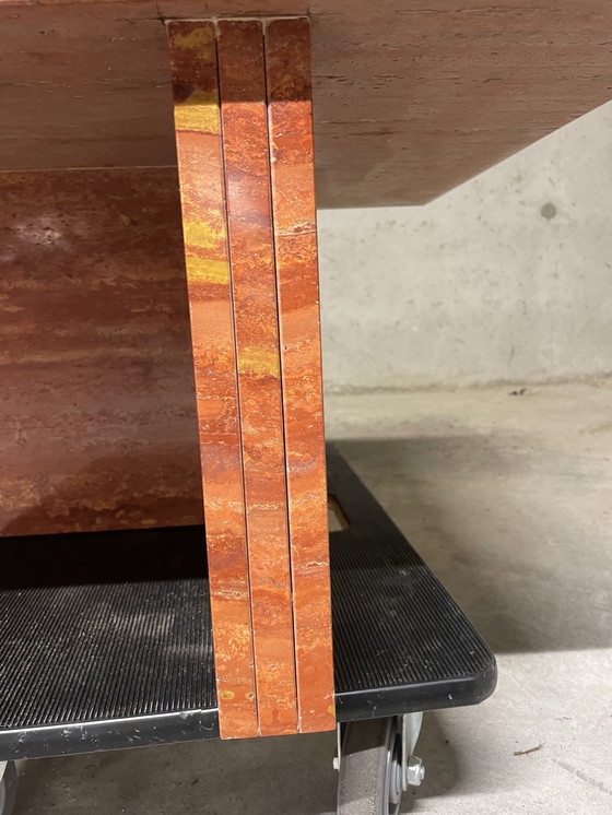 Image 1 of Table basse italienne en travertin Rosso