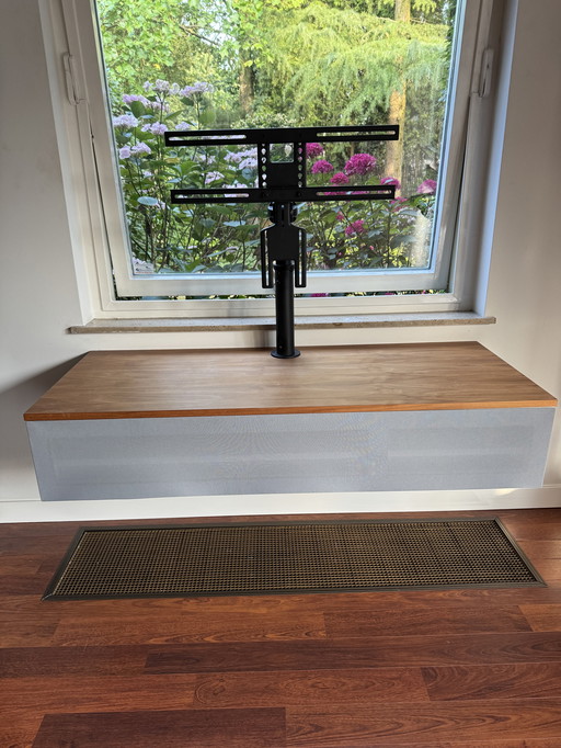 Interstar floating TV cabinet - stylish and practical