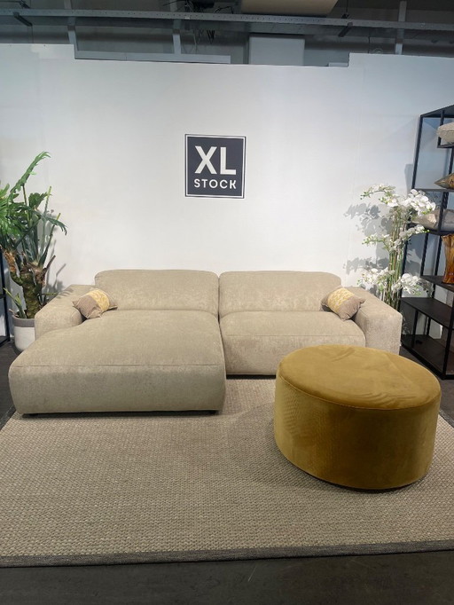 XL STOCK lounge chairs