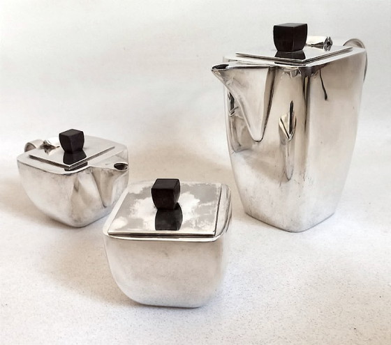 Image 1 of Servizio da tè Art Déco in tre pezzi, in argento e palissandro.