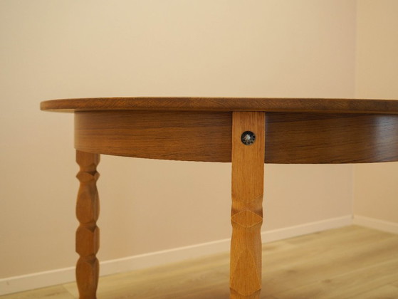 Image 1 of Round oak table, Danish design, 1960s, designer: Henning Kjærnulf