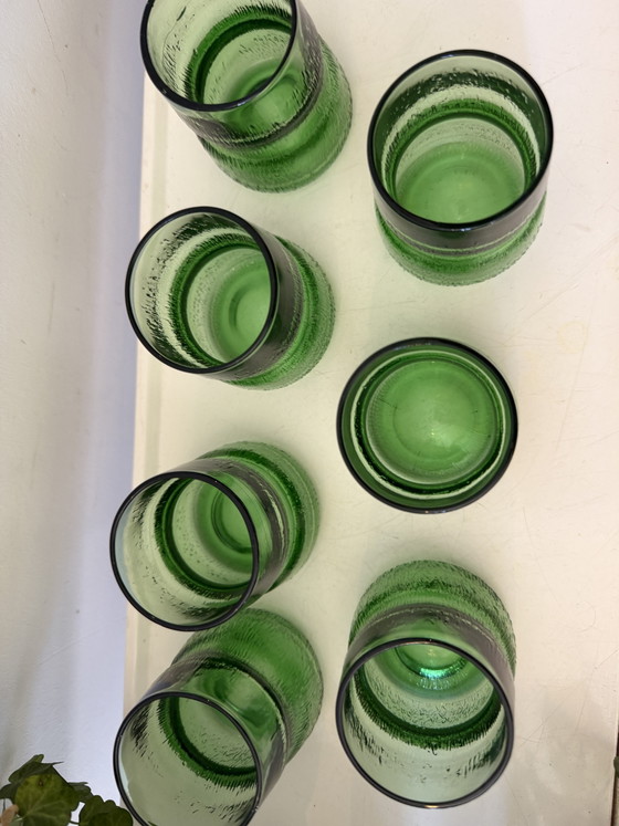 Image 1 of Vasos italianos de cristal Amero Averna 7 de color verde esmeralda