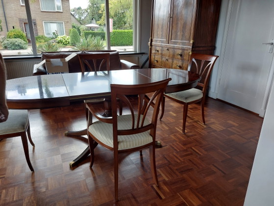 Mesa de comedor extensible con cuatro sillas a juego y mesa de centro. – Selva, Conjuntos de comedor, Wood (photo 4 of 10)