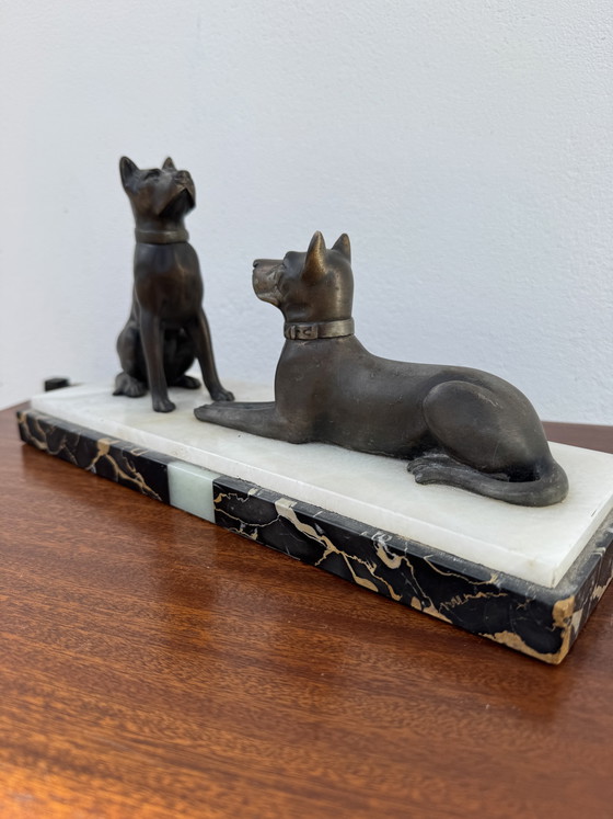 Image 1 of Statua di cane Art Déco in marmo e lega di zinco