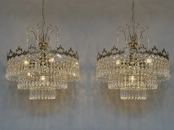 Image 1 of Set of 2 Vintage Italian crystal chandelier pendant lamps with icicle points