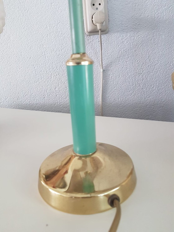 Image 1 of Lampe de table en laiton Mid Century, laiton- Vert