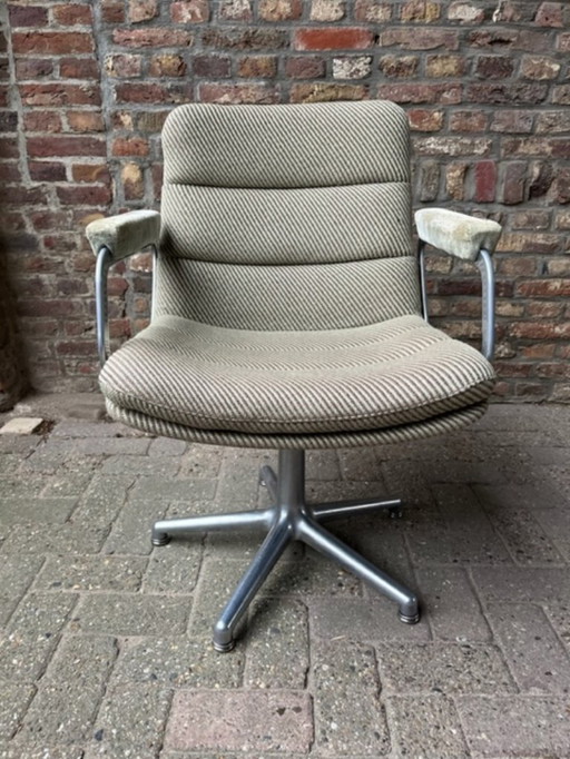 1x Office chair Channel by Artifort