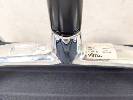 Image 1 of Originele set van 3 Vitra Charles & Ray Eames stoelen EA 108, zwart leer.