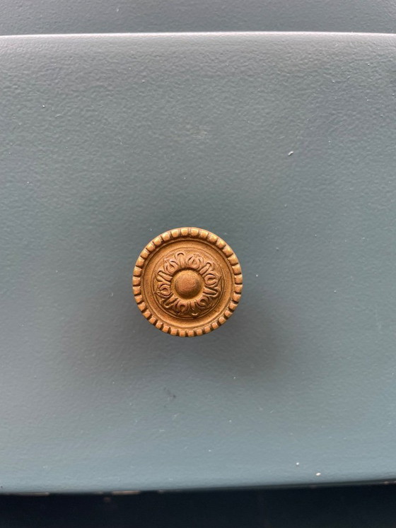 Image 1 of Vintage chest of drawers / dresser with brass knobs