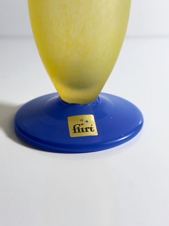 Image 1 of Vintage Glas Kerzenhalter Flirt Vase Gelb Blau 80er 90er Memphis Milano Postmodern Kerzenleuchter Kerzenständer Asa