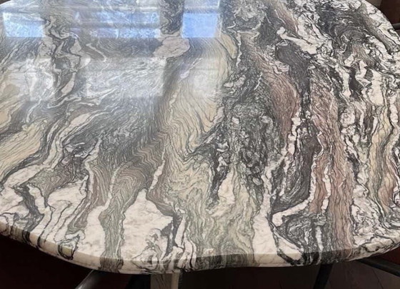 Image 1 of Tavolo da pranzo in marmo organico Cipollino