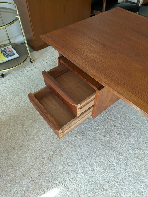 Scrivania danese vintage in teak, G. Nielsen Tibergaard – Scrivanie, Legno (photo 9 of 14)