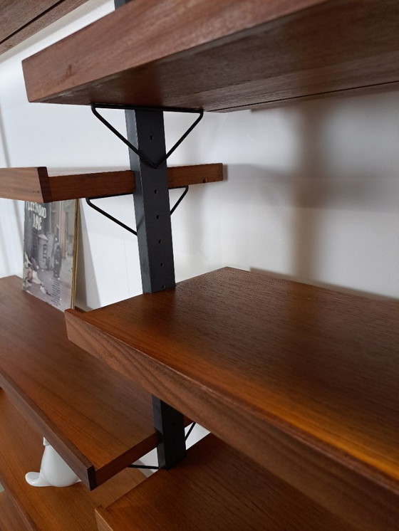 Image 1 of Sistema modular de pared LP de teca sueca de Olof Pira de mediados de siglo