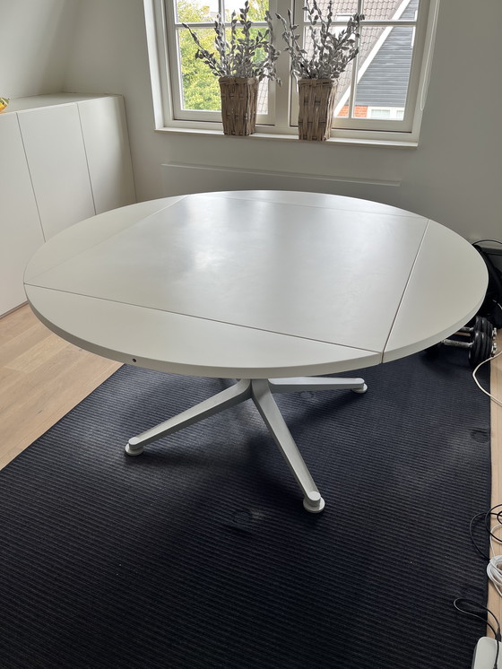 Image 1 of Zanotta Radice Quadra table blanc