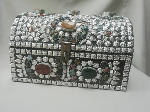 storage box / jewelry