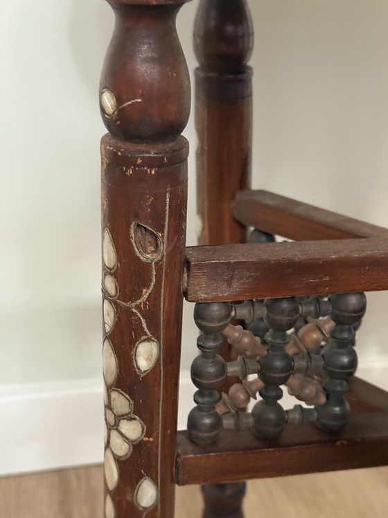 Image 1 of Table à thé orientale vintage