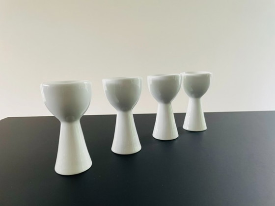Image 1 of Set van 4 handgemaakte keramieken eierdopjes wit glazuur