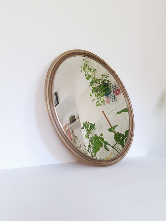 Image 1 of Badkamer ronde spiegel/ Retro make-up spiegel/ Plastic spiegel/ 70s/ Vintage ronde wandspiegel