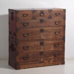 Japanese Sendai Isho-dansu large cedar and iron tansu, Meiji-Taishō period (c. ) #42 – Chest of drawers (photo 6 of 40)