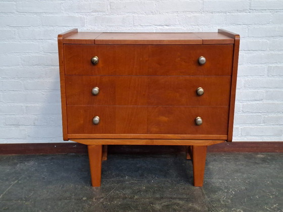 Image 1 of Commode/coiffeuse danoise en teck