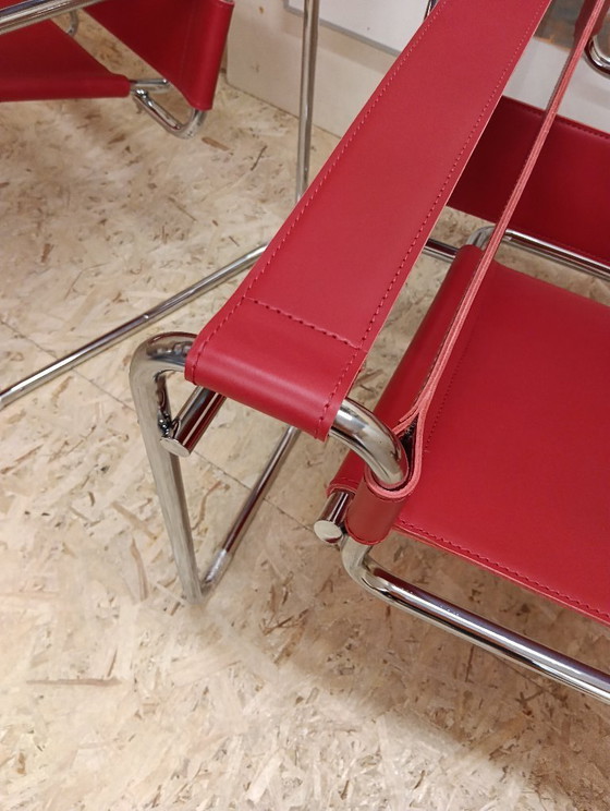 Image 1 of KNOLL Studio Set van 2 WASSILY B3 fauteuils (NIEUW) in rood leer