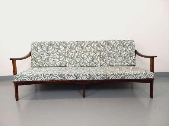 Image 1 of Arne Wahl Iversen voor Komfort 3-zits Scandinavische vintage bank in teak en stof uit de jaren 60