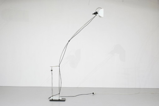 Lampadaire cintré par Pas d'Urbino & Lomazzi pour Guzzini - 1970