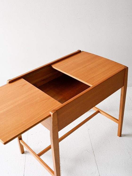 Image 1 of Tavolino da caffè vintage in olmo scandinavo con vano portaoggetti