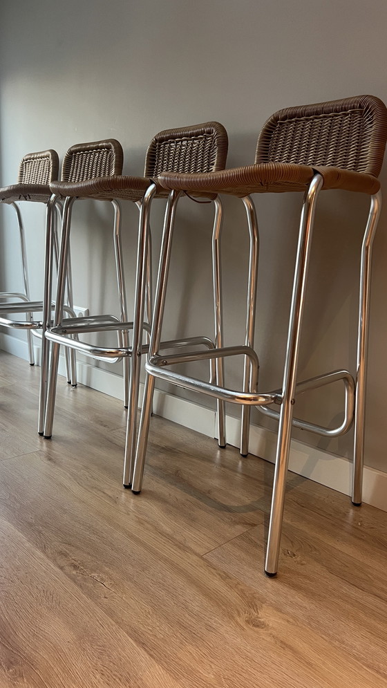 Image 1 of Set van 4 barkrukken binnen en buiten