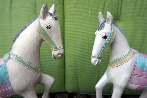 Image 1 of 2 Decoratieve Houten Paarden