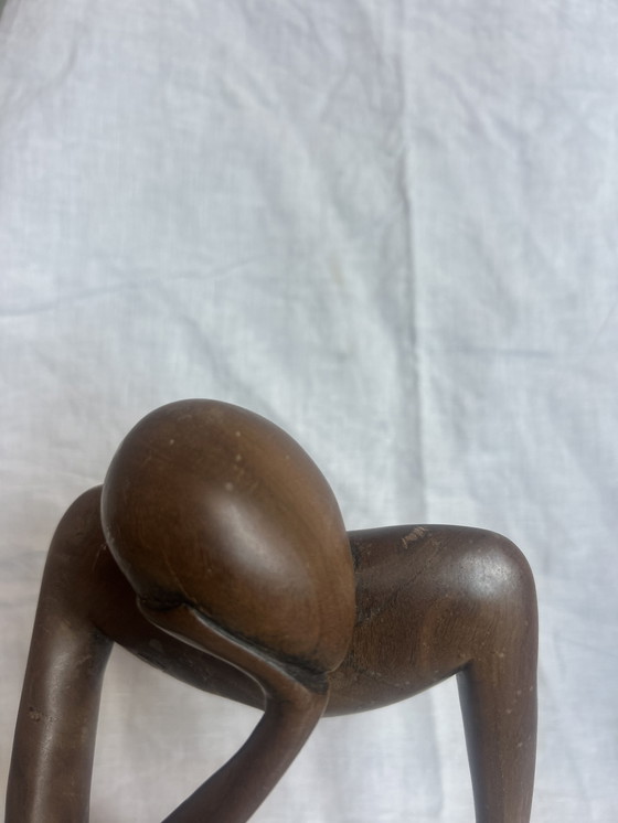 Image 1 of Houten beeld vintage années 70 70 de denker rang élégant beschadigd liever ophalen dan verzenden