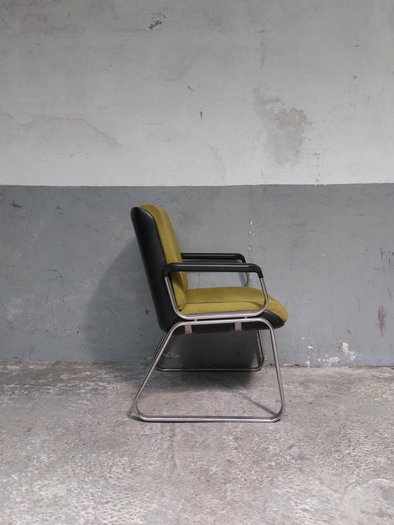 Image 1 of Vintage buisvormige chromen stoel met zwart leer