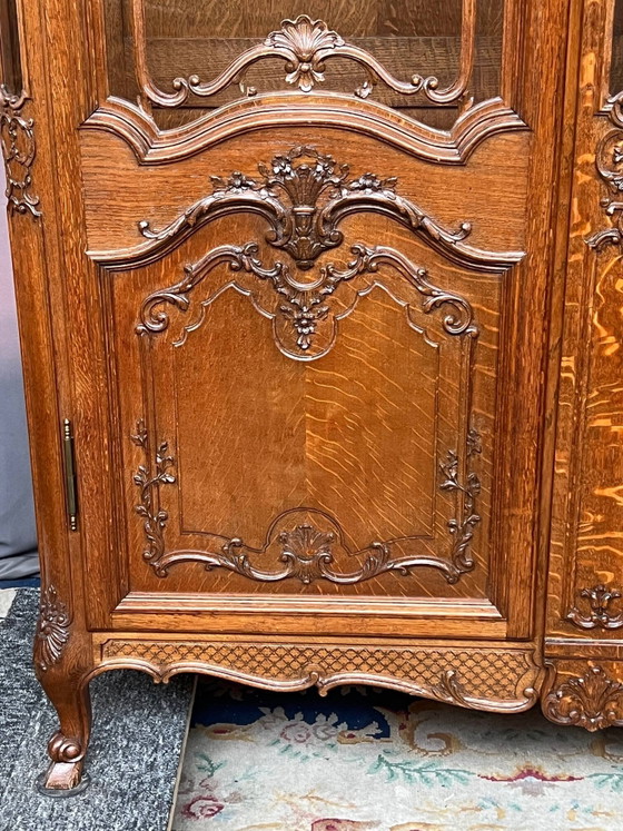 Vitrinekast in Regency-stijl. – Vitrinekasten, Wood, Hollywood Regency (photo 5 of 7)