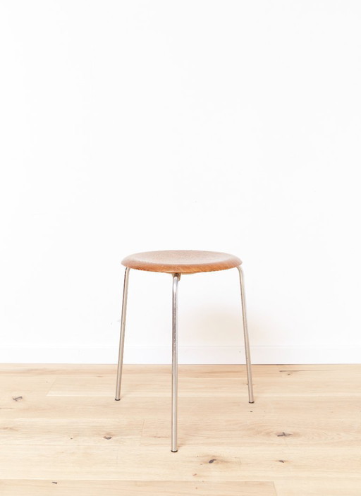 Tripod Stool 3170 the Dot for Fritz Hansen by Arne Jacobsen