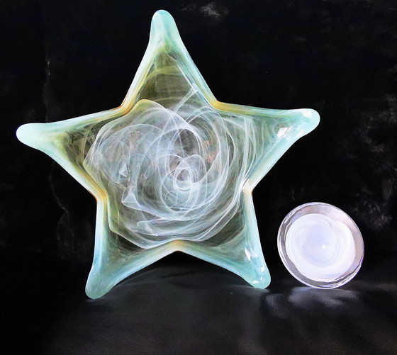 Image 1 of Serving bowl, Swirll, handmade glass Spain 