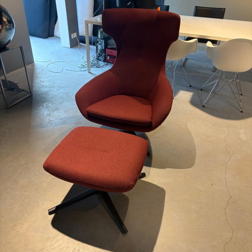 Poltrona Leolux Caruzzo Primo Plus con pouf Fine