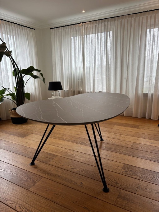 Tavolo da pranzo Bree's New World Cloudy