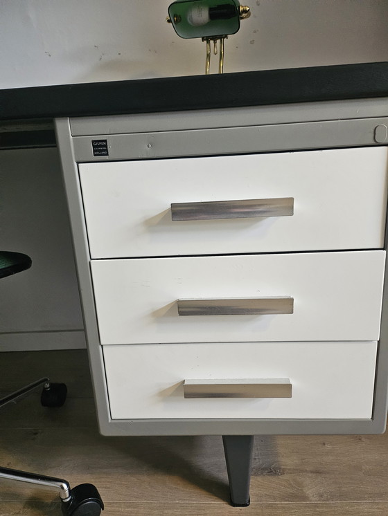 Image 1 of Scrivania vintage Gispen incl. sedia da ufficio retrò