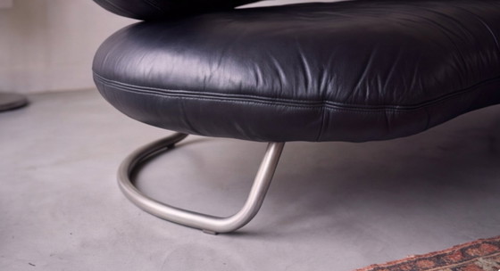 Divano vintage in pelle stile anni '80 - Nero, base cromata – Divani 2 posti, Leather (photo 6 of 6)