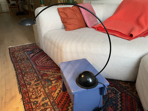 Postmoderne schwarze Memphis-Design-Booglamp im Vrieland-Design 