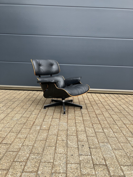 Image 1 of Herman Miller USA Eames Lounge chair 70's edición limitada