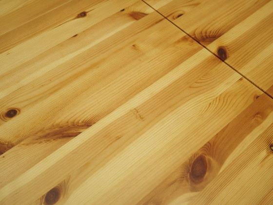 Scrivania danese in legno massello di pino con piano regolabile e cassetti, risalente agli anni '90. (photo 12 of 21)