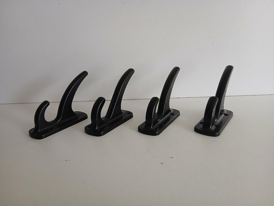 Coat hooks 4 pcs – bakelite – Philite – vintage – Coat racks, Other (photo 4 of 6)