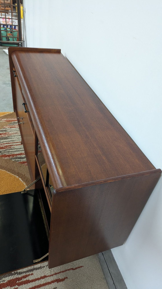Vintage Scandinavisch design dressoir – Glas, Hout (photo 10 of 10)