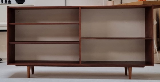 Image 1 of Librería de mediados de siglo