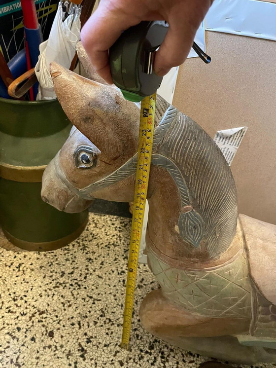 Image 1 of Cheval à bascule décoratif en bois