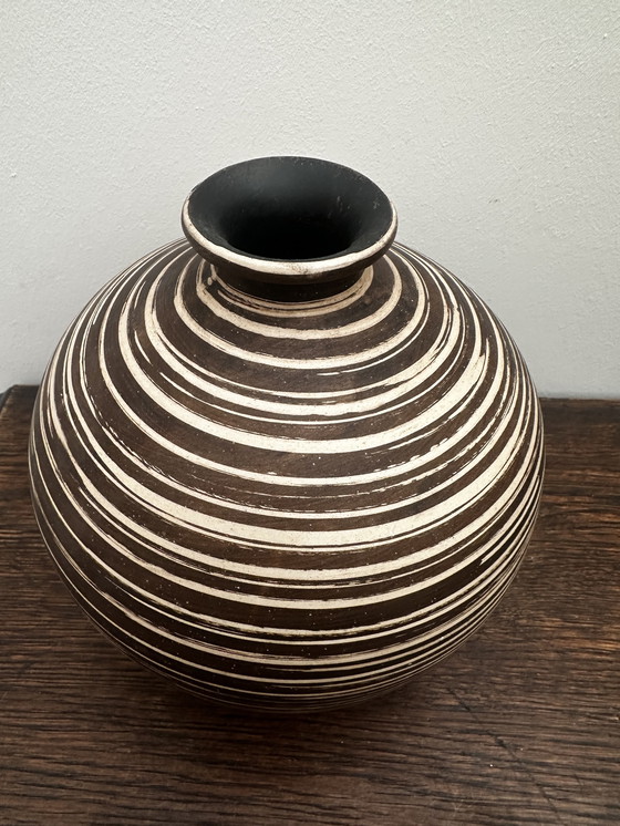 Image 1 of Vase boule vintage ethnique H 20 cm