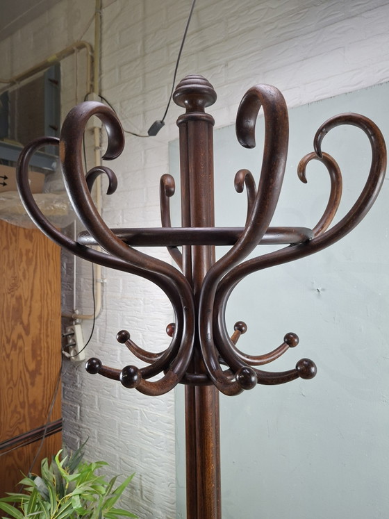 Image 1 of Porte-manteau sur pied Thonet vintage '20