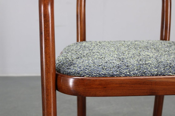 Image 1 of Sedia laterale restaurata in legno di faggio Antonin Suman degli anni '70 di Ton, Cecoslovacchia